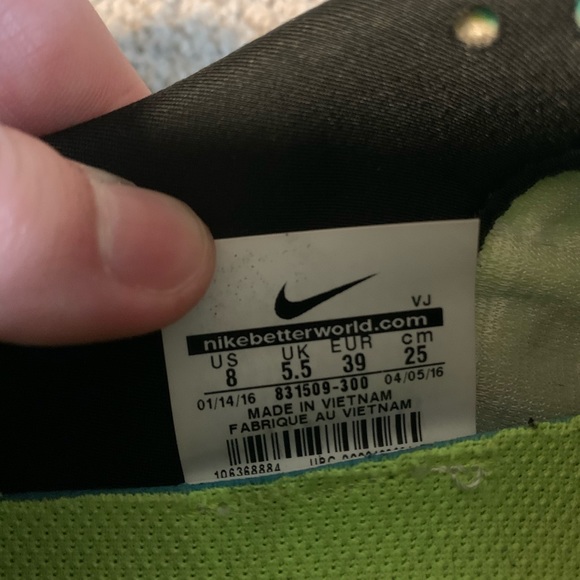 Women’s Nike Free - Picture 3 of 3